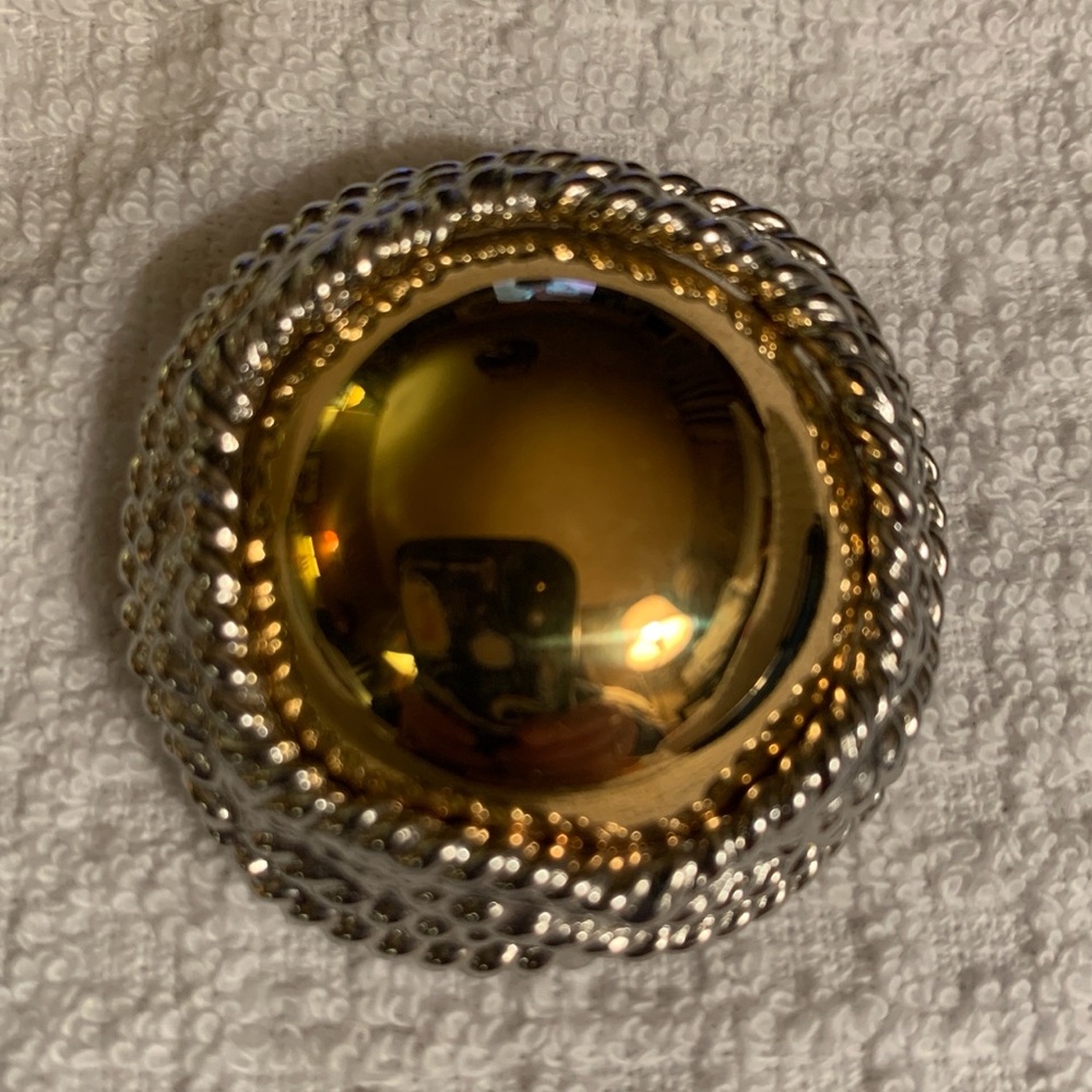 Vintage Gold and Silver Decorative Brooch
Excellent Condition
